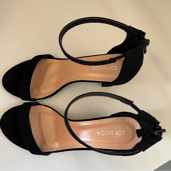 Top Moda Hannah Strappy Matte Black 3.25” Heels Chunky size 10 - Picture 5 of 10